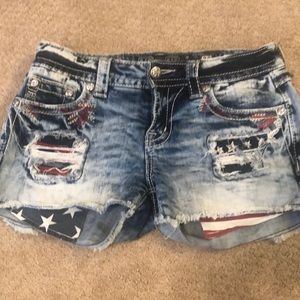 Miss Me denim shorts w/ American flag details